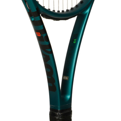 Wilson Blade 101L V9 Tennis Racket