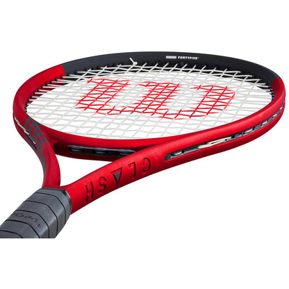 Wilson Clash 100 Pro V2 Tennis Racket